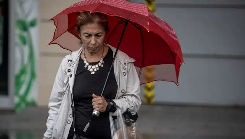 Ülke Genelinde Fırtına Alarmı: Meteoroloji'den Önemli Uyarılar Geldi