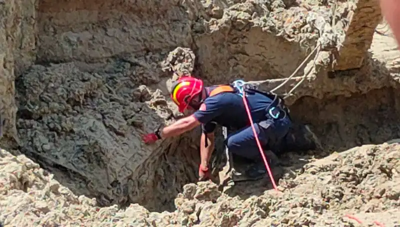 Silivri'deki Göçükte Kaybolan Operatörün Cansız Bedenine Ulaşıldı