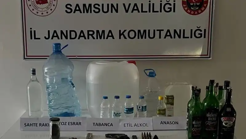 Samsun'un Karşısında Sahte İçki Çetesi Çökertildi, Litrelerce Ele Geçirildi
