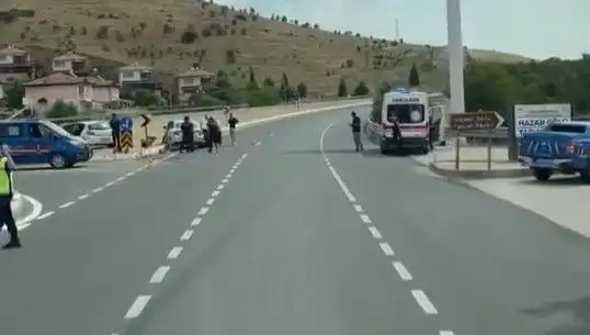 Elazığ’da İki Otomobil Çarpıştı: Yaralılar Hastaneye Sevk Edildi