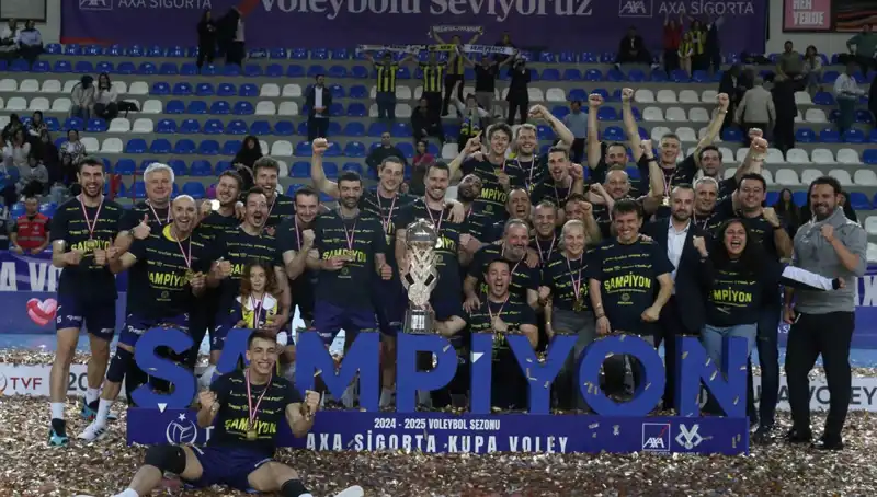 Fenerbahçe Kupa Voley Şampiyonu: Tarihi Başarıya İmza Attı!